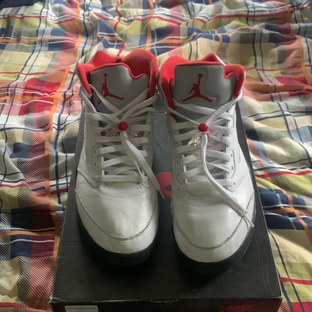 jordan fire red 5s